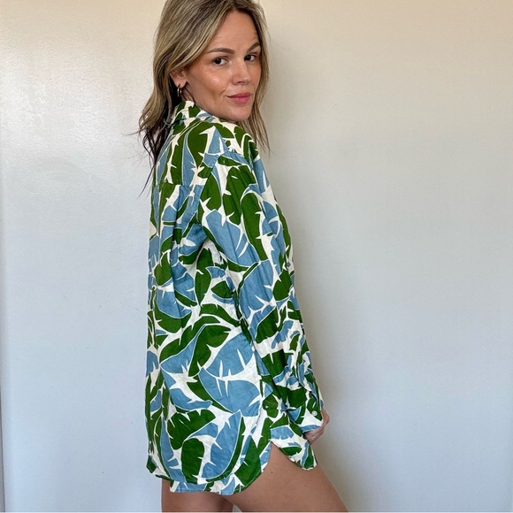 Birds of Paradis by Trovata Linen Nico Shirt and Lucy Shorts - Picture 9 of 15